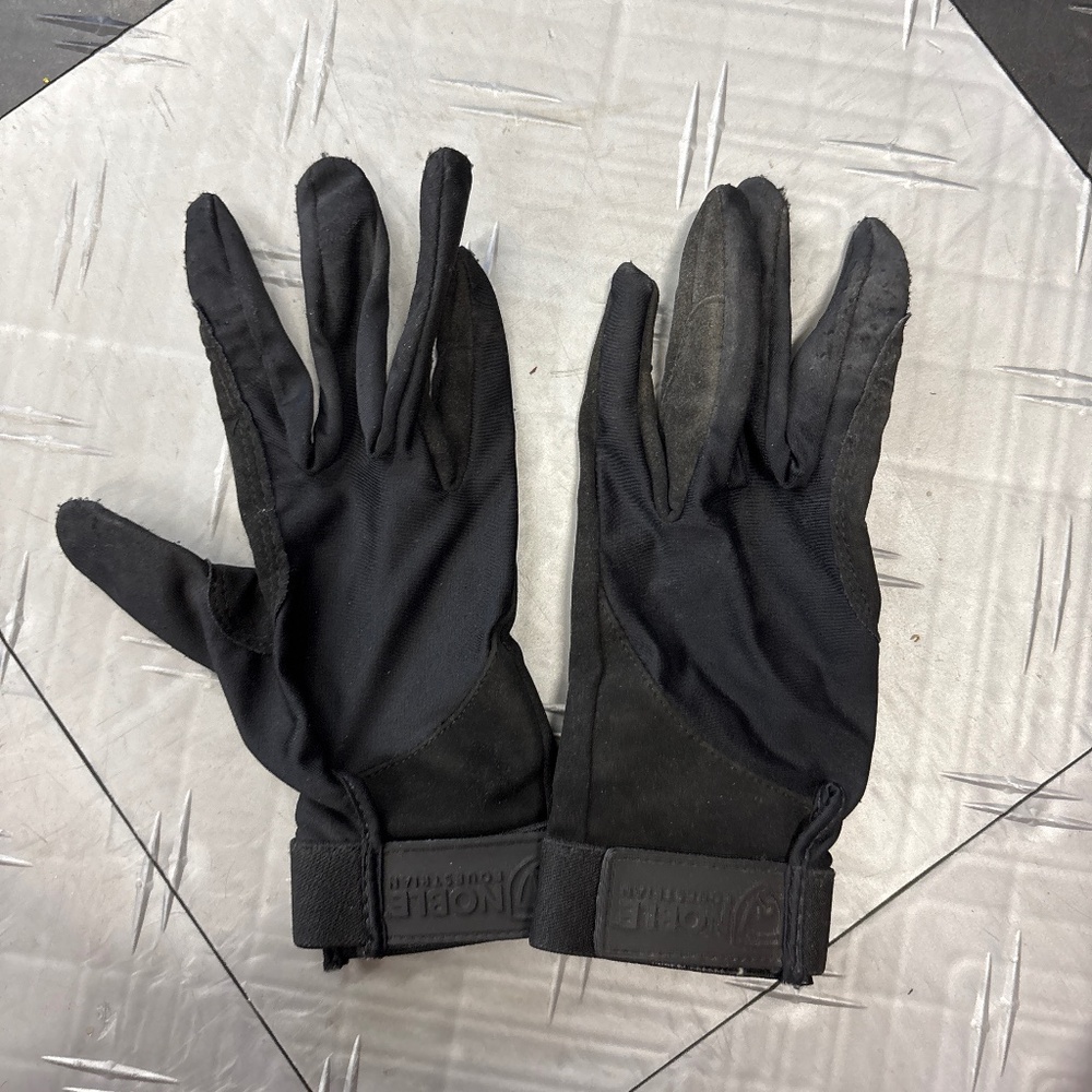 Noble Equestrian Gloves
